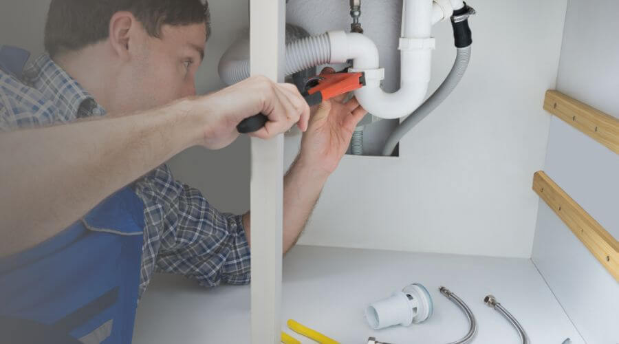 Local tankless water heater installation in Putnam, IL